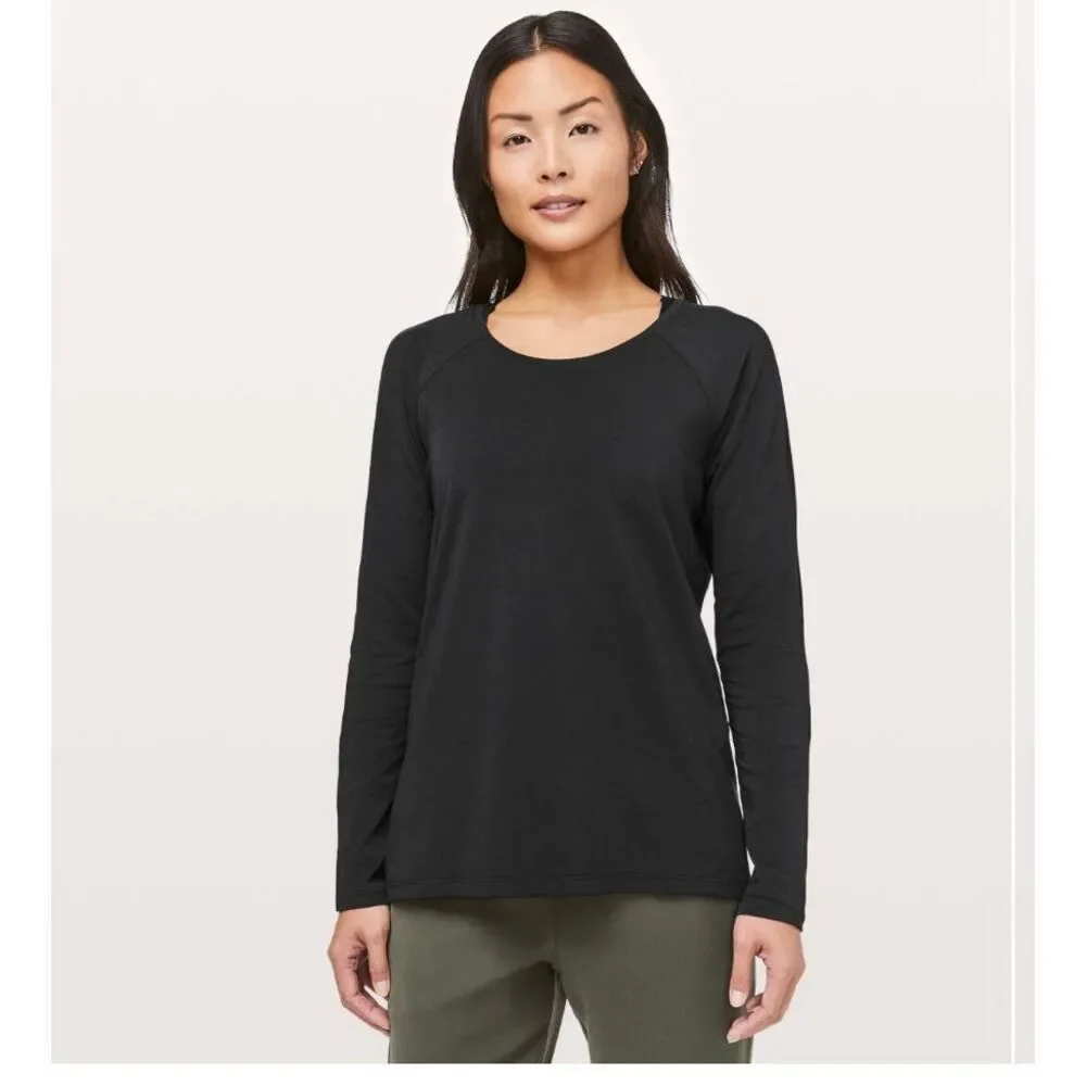 Lululemon Emerald Long Sleeve Black size 8